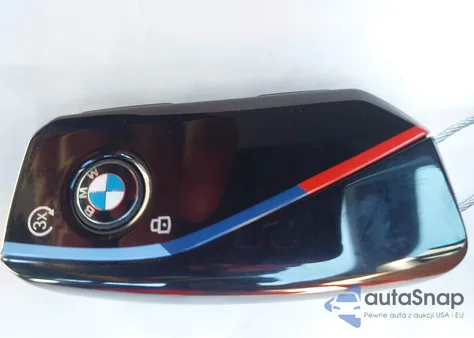 2026 BMW M5 z USA, uszkodzony, nr VIN WBS83FK03TCV38309